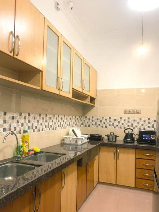 Queen Room Semi Attached Bathroom Bukit Mertajam Alma Impian المظهر الخارجي الصورة